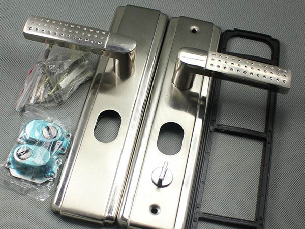 如東換鎖芯公司電話(開鎖公司電話號碼)